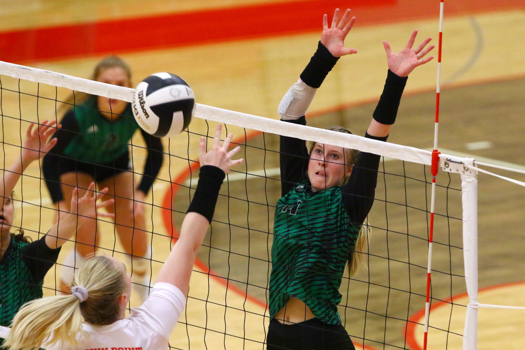 4A volleyball sectional final: Crown Point vs. Valparaiso